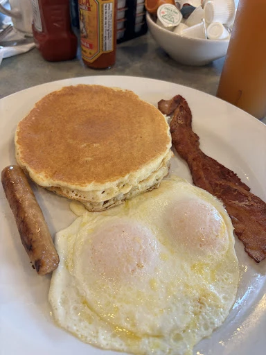 Des Plaines Family Restaurant & Pancake House photo 9